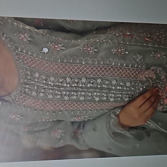 Pakistani 3 Piece Suit Small - Picture 6 of 6